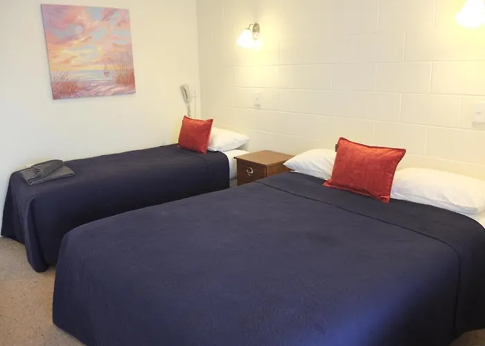 Colonial Court Motel